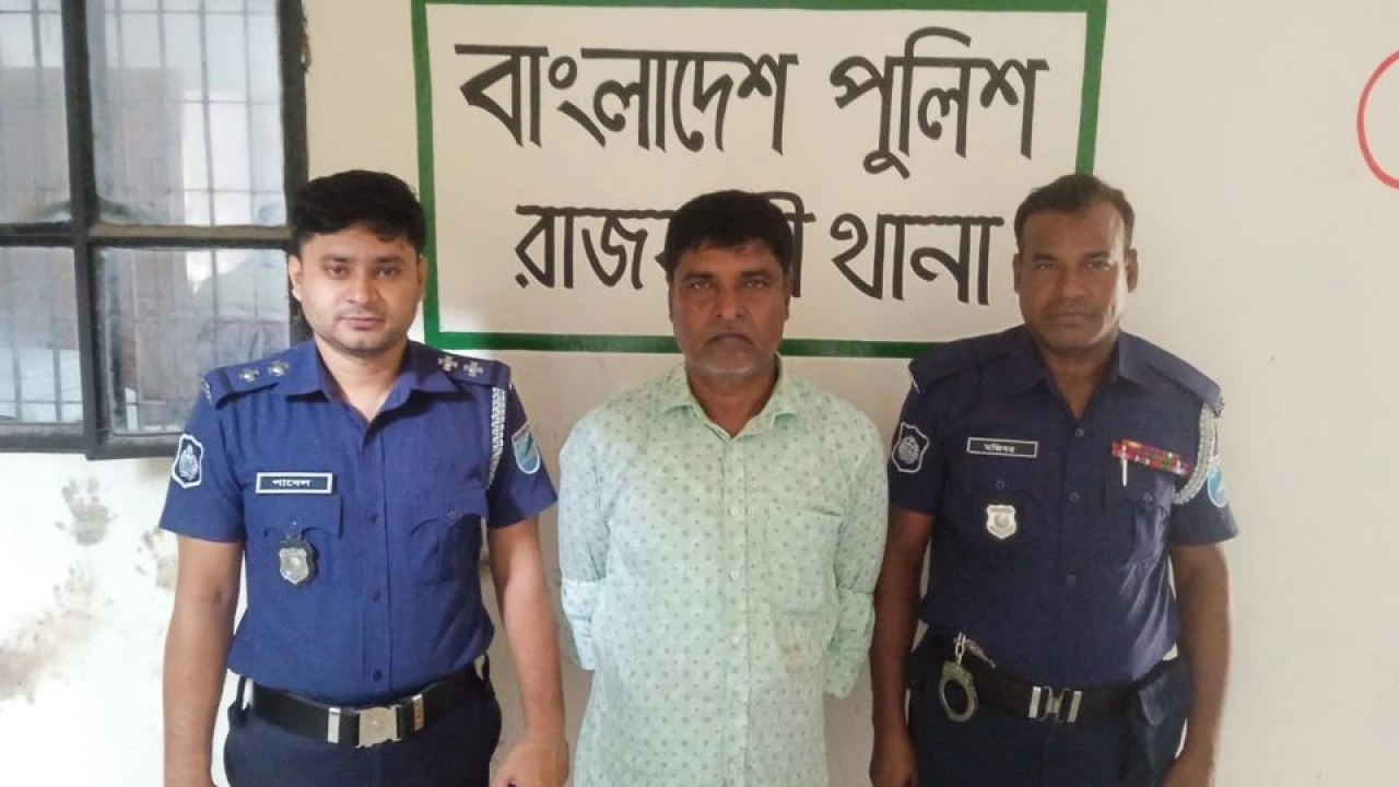 সাংবাদিক মাহমুদুর রহমানের নামে মামলা করা স্বেচ্ছাসেবক লীগ নেতা গ্রেপ্তার