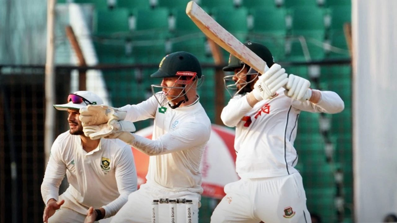 ইনিংস ব্যবধানে হেরে হোয়াইটওয়াশ বাংলাদেশ