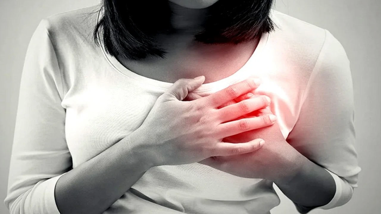 হার্ট অ্যাটাক মানেই কার্ডিয়াক অ্যারেস্ট নয়, বুঝবেন কীভাবে?