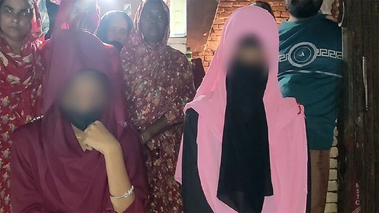 ধর্ষণ মামলার আসামিকে বিয়ে করতে অনশনে ২ তরুণী