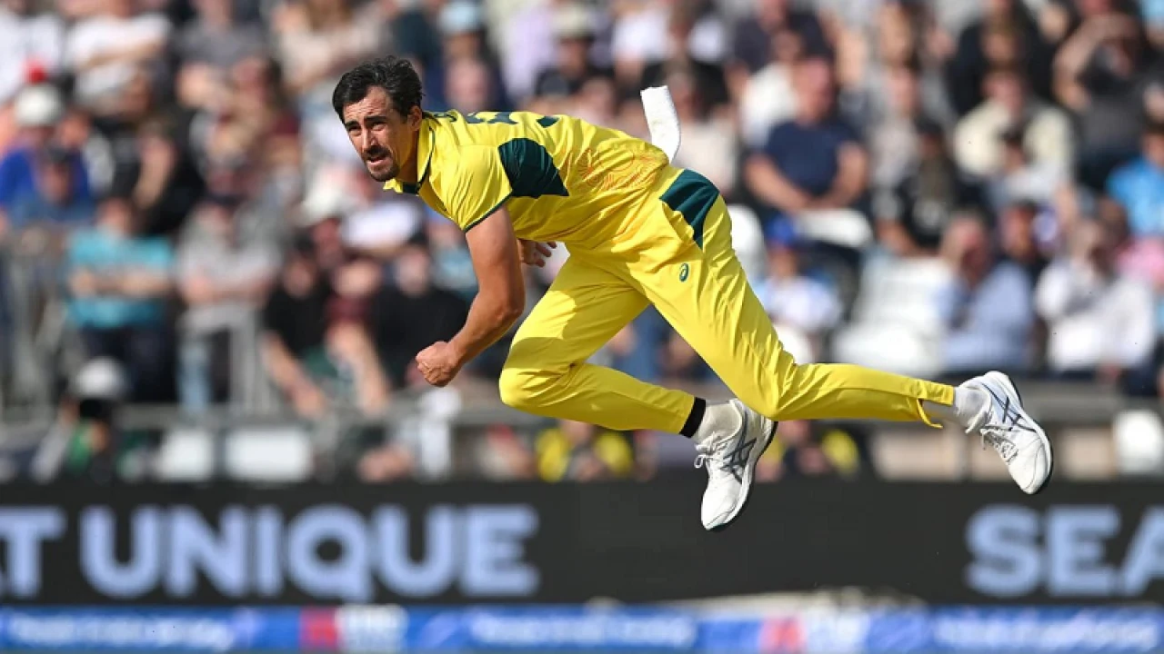 ঘরের মাঠে স্টার্কের মাইলফলক