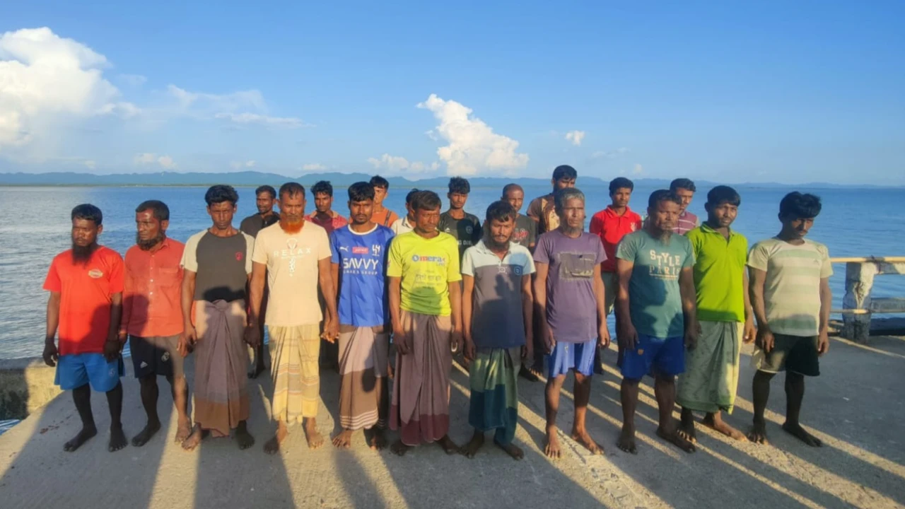 ২০ বাংলাদেশিকে ফেরত দিলো আরাকান আর্মি