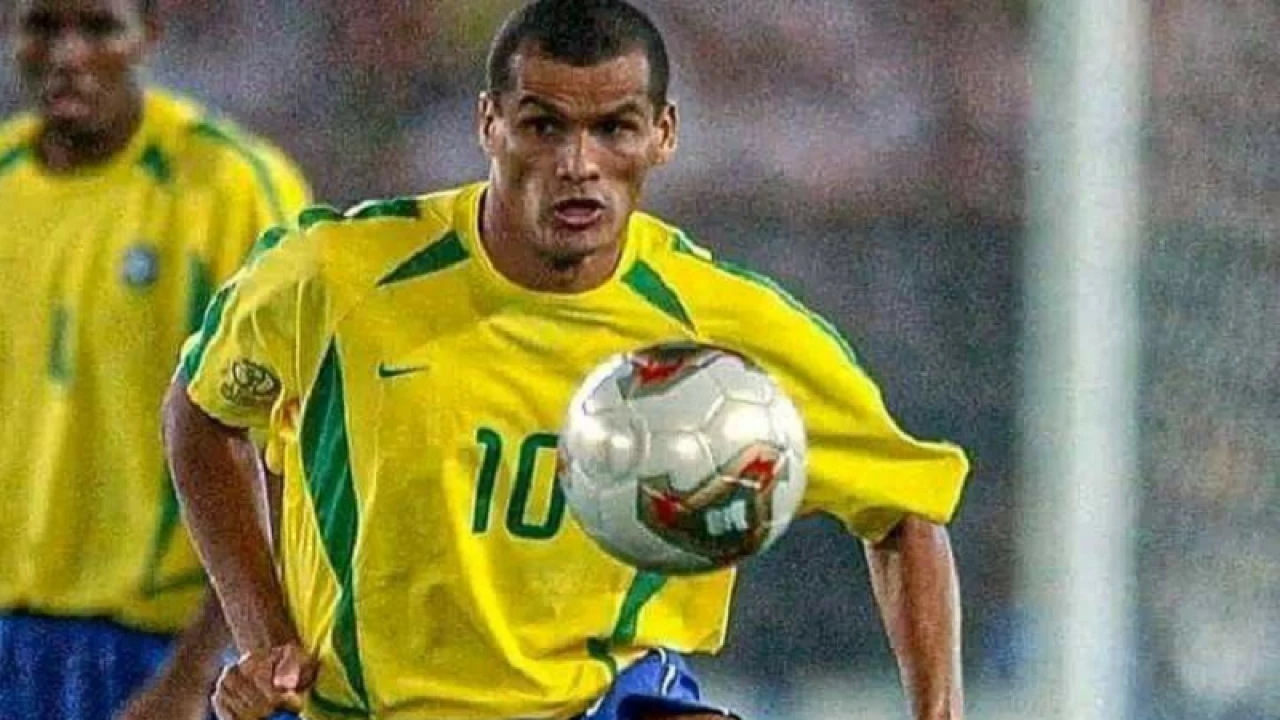 সাংবাদিকদের ফুটবল জ্ঞান নিয়ে প্রশ্ন ব্রাজিলের কিংবদন্তি ফুটবলারের