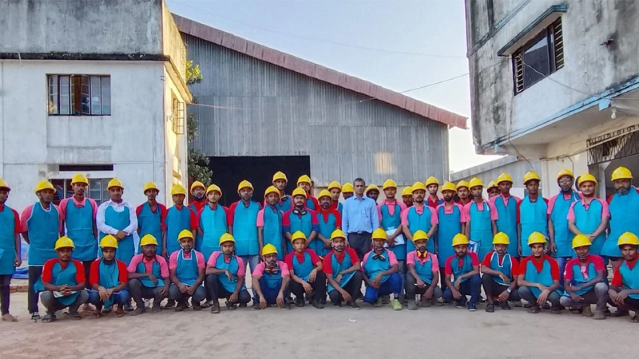 চন্দনাইশে আধুনিক কৃষিযন্ত্র প্রস্তুতকারক কর্মীদের প্রশিক্ষণ কর্মশালা