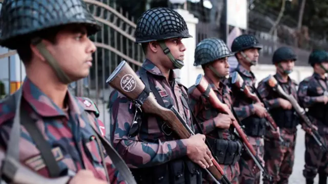 ঢাকাসহ সারা দেশে ১৯১ প্লাটুন বিজিবি মোতায়েন