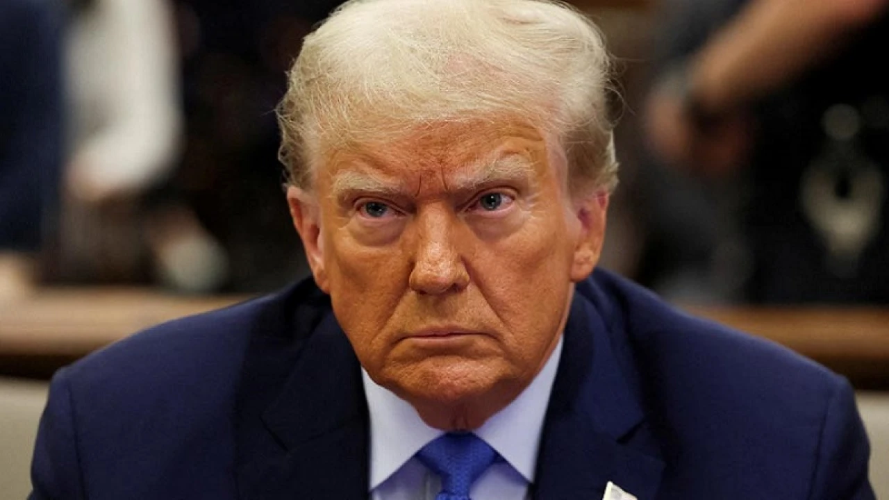 কেন অবৈধ অভিবাসী তাড়াতে পারেননি ট্রাম্প