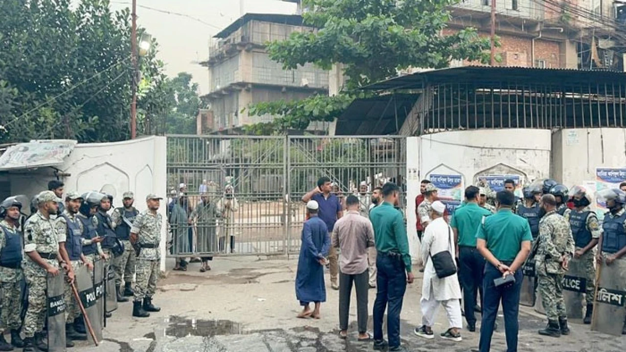 কাকরাইল মসজিদে কঠোর নিরাপত্তা জোরদার