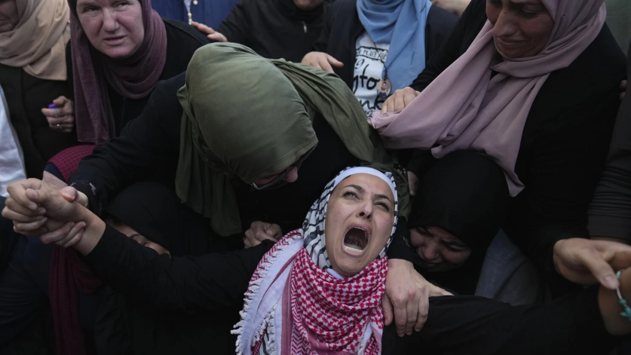 ইসরায়েলি বর্বর হামলায় আরও ৪৩ ফিলিস্তিনি নিহত