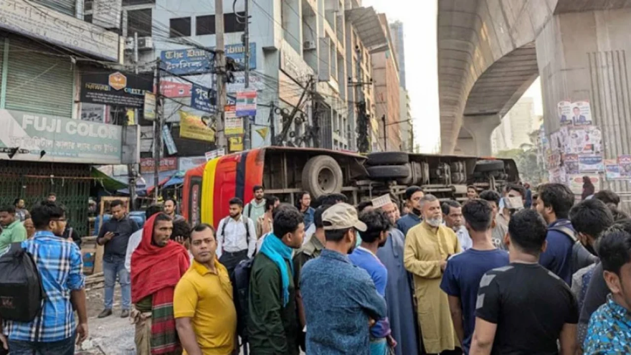 পল্টনে বাস-ট্রাক-অটোরিকশার সংঘর্ষে নিহত ব্যক্তির পরিচয় মিলেছে