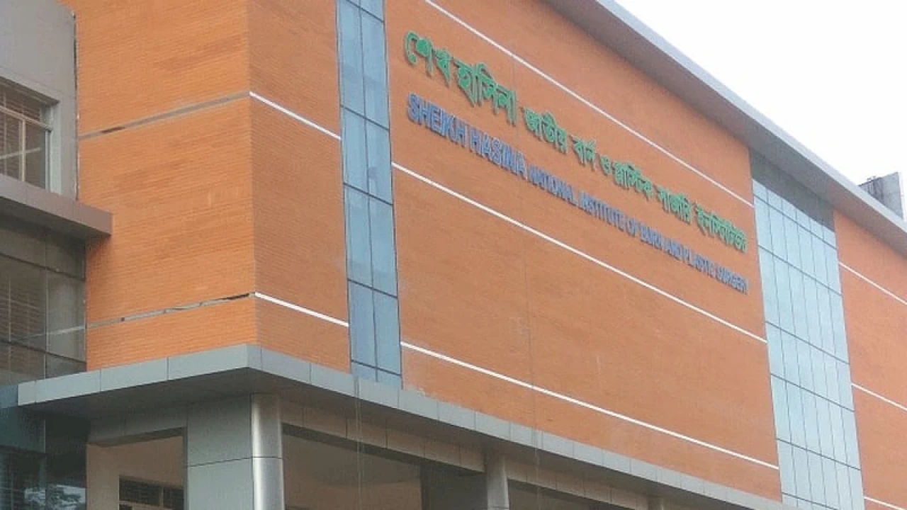 গাজীপুরে সিলিন্ডার বিস্ফোরণে নারীসহ দগ্ধ ৪