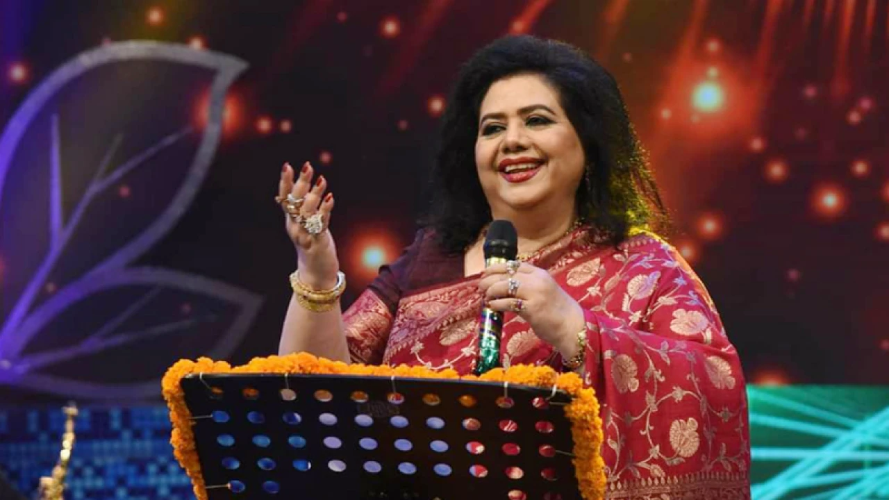 জন্মদিনে আপনাদের একটা গিফট দেব: রুনা লায়লা