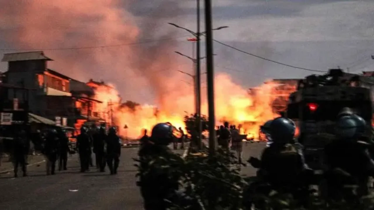 মনিপুরে সহিংসতা, ইম্ফলে কারফিউ জারি