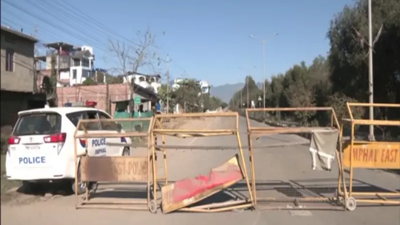 এবার মণিপুরে বন্ধ ইন্টারনেট