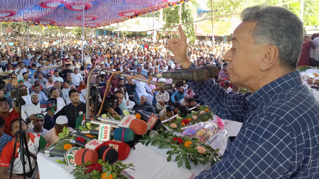 বিএনপি নেতাকর্মীরা জ্বলে পুড়ে খাঁটি সোনায় পরিণত হয়েছে: আমীর খসরু