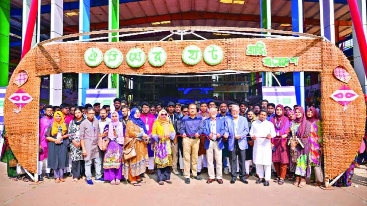 ড্যাফোডিলে ‘ঐতিহ্যের হাট’