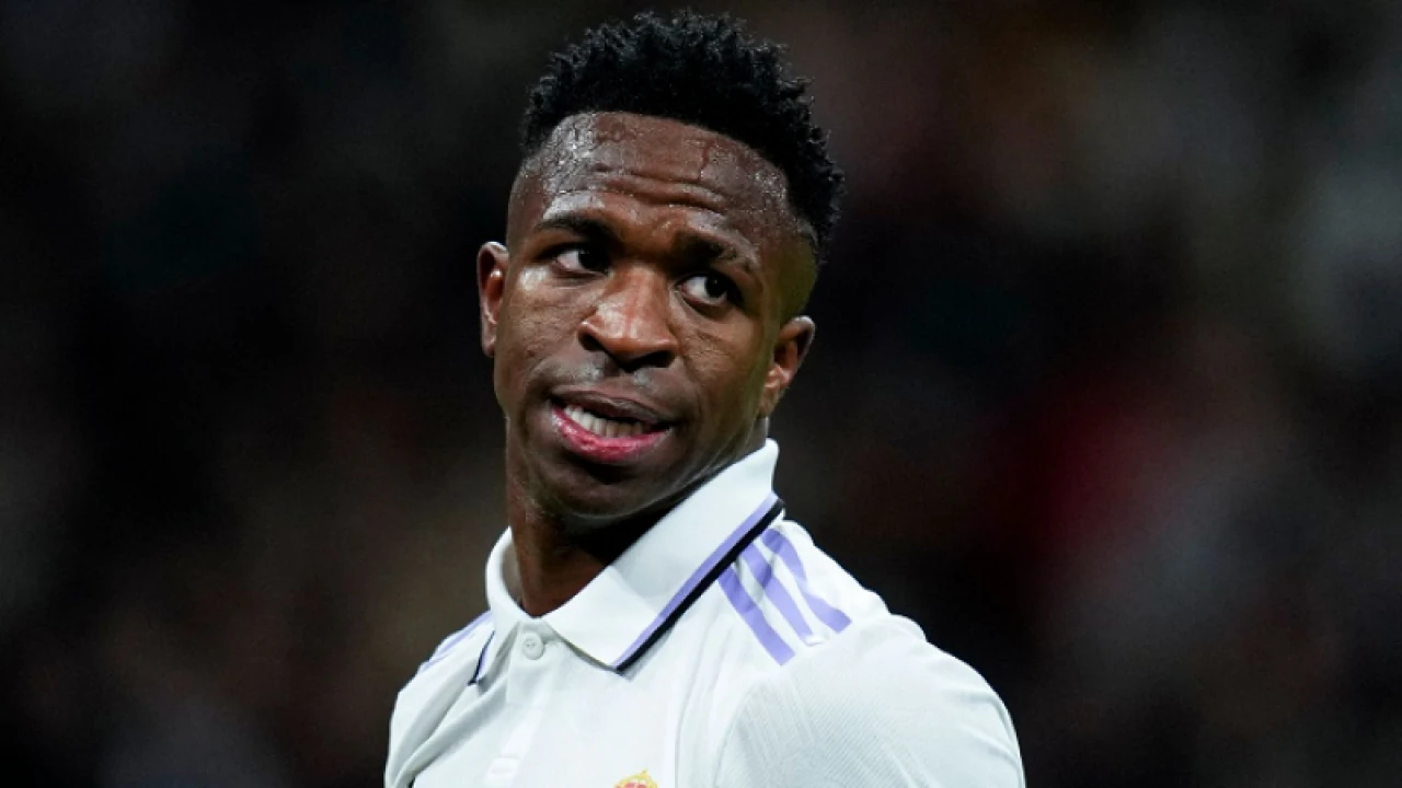 দীর্ঘ সময়ের জন্য মাঠের বাইরে ভিনিসিউস