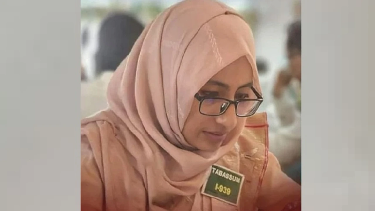 আত্মসমর্পণ করে জামিন পেলেন সেই বরখাস্ত ম্যাজিস্ট্রেট তাপসী