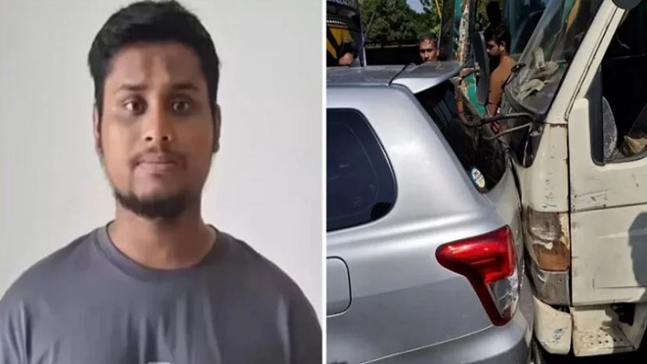 এবার যাত্রাবাড়ীতে গাড়িচাপা দিয়ে হাসনাতকে ‘হত্যাচেষ্টা’