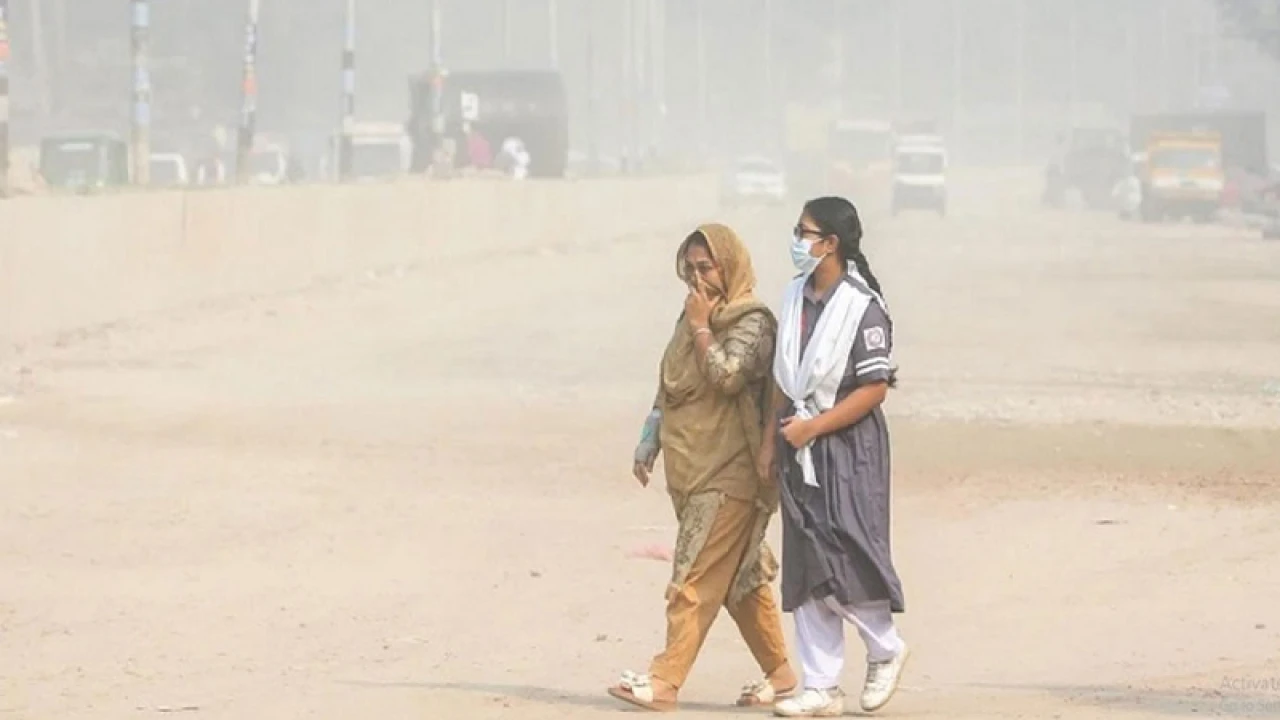 সংবেদনশীল জনগোষ্ঠীর অস্বাস্থ্যকর ঢাকার বাতাস