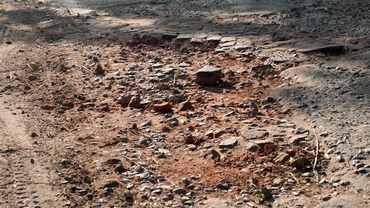 কোটি টাকা নিয়ে উধাও সাবেক মন্ত্রী ওবায়দুল কাদেরের নিজস্ব ঠিকাদার