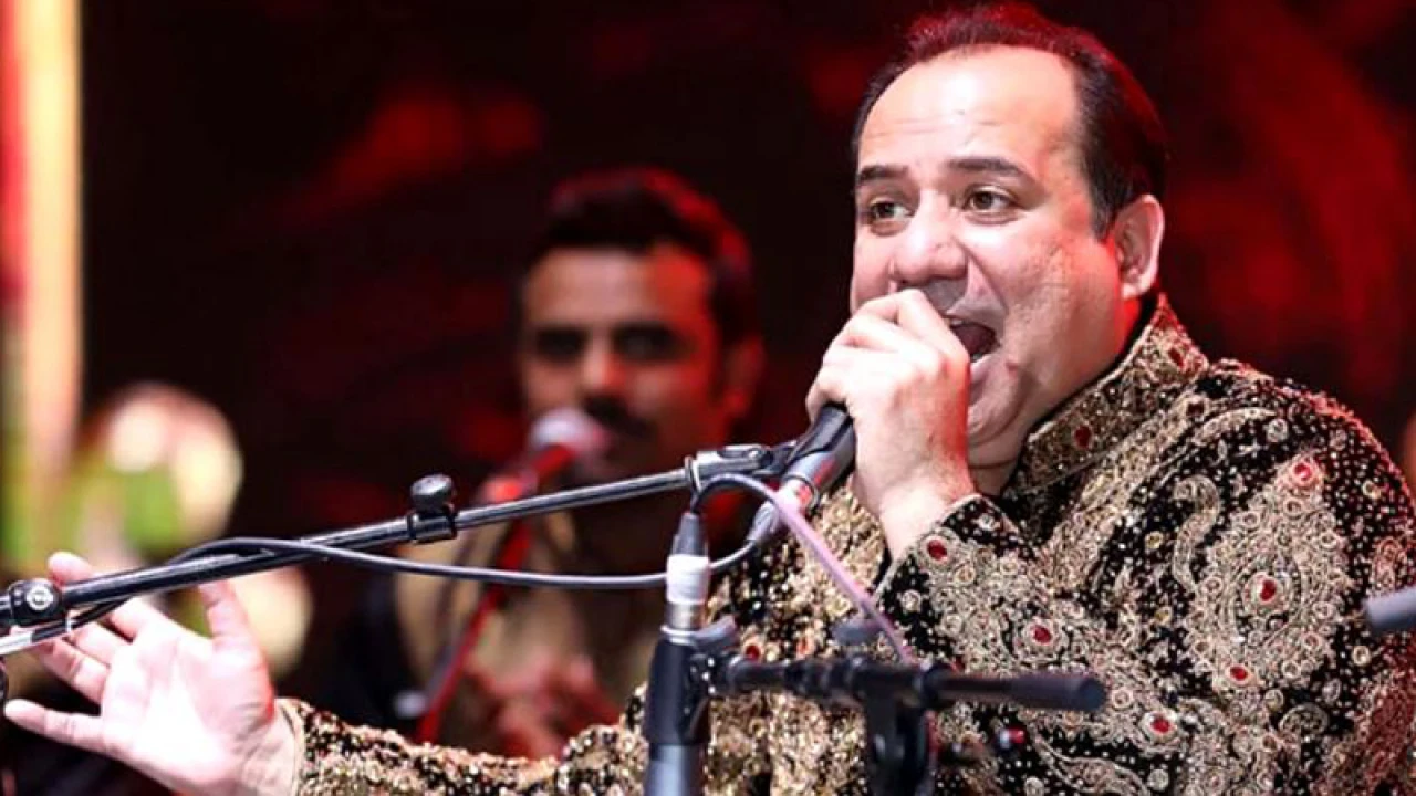 ঢাকায় বিনা পারিশ্রমিকে গাইতে আসছেন রাহাত ফাতেহ আলী