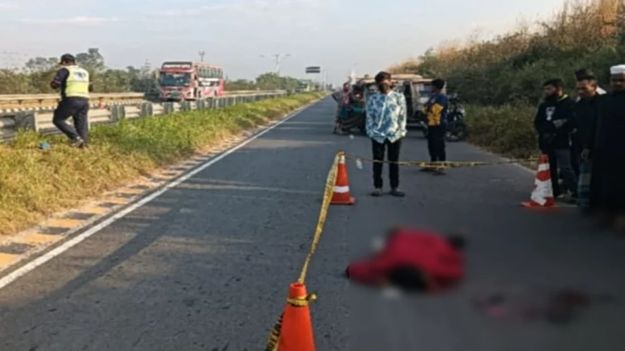 ঢাকা-মাওয়া মহাসড়ক থেকে তরুণীর গুলিবিদ্ধ মরদেহ উদ্ধার