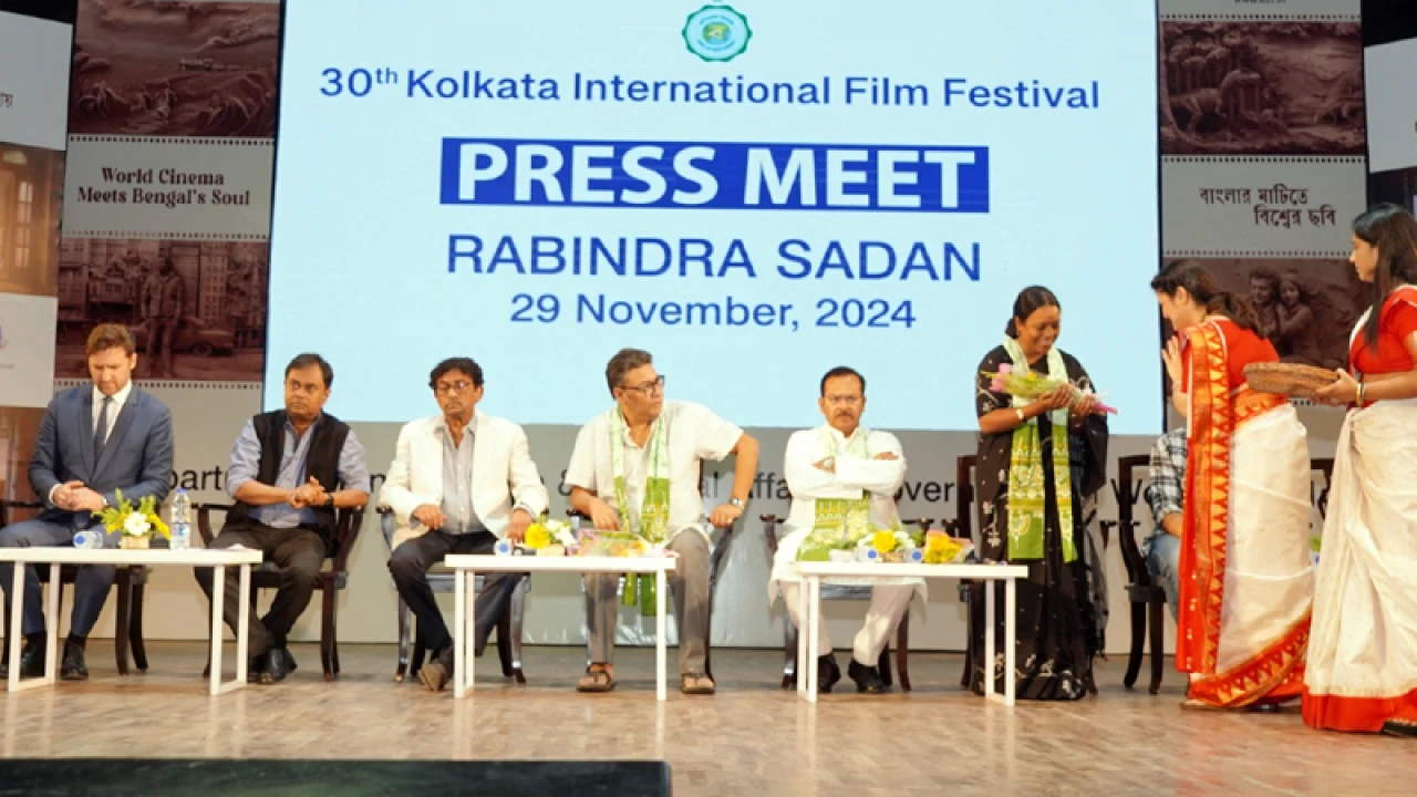 কলকাতার উৎসবে নেই বাংলাদেশের নাম