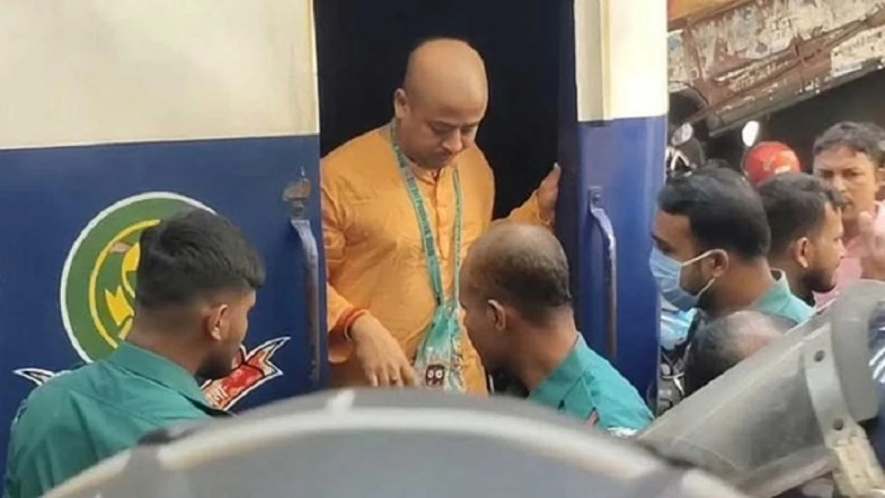 চিন্ময়ের পক্ষে ছিলেন না কোনো আইনজীবী, শুনানি পেছাল