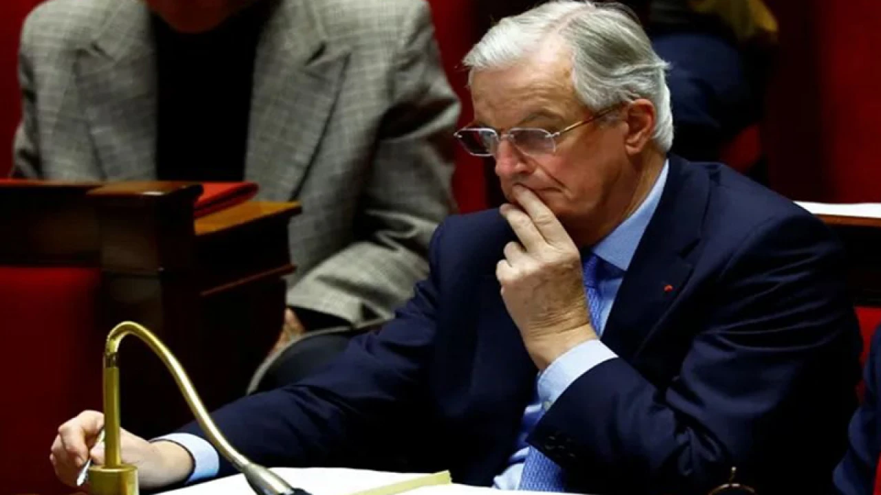 ফ্রান্সে অনাস্থা ভোটে সরকার পতন