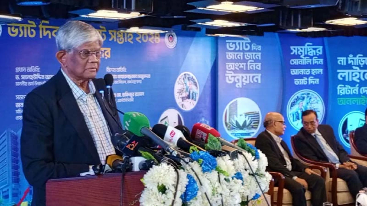 কর সংগ্রহ যদি না বাড়াই, নিজেরাই বিপদে পড়ব: অর্থ উপদেষ্টা 