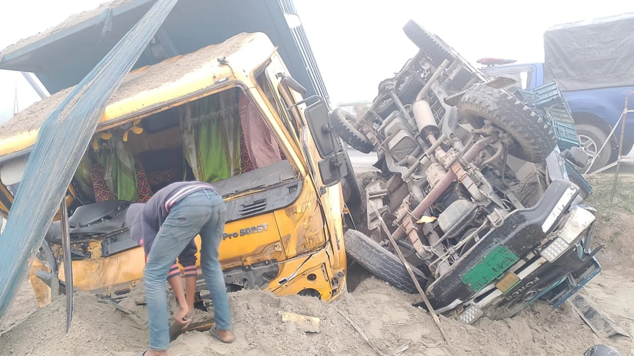 হবিগঞ্জে ত্রিমুখী সংঘর্ষে মহিলা ও শিশুসহ ৩ জন নিহত