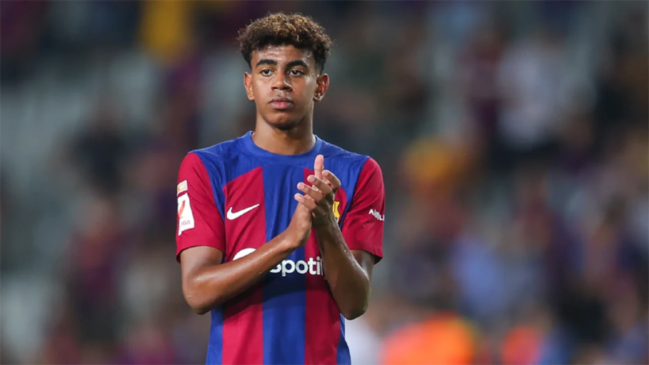 আবারও ছিটকে গেলেন ইয়ামাল