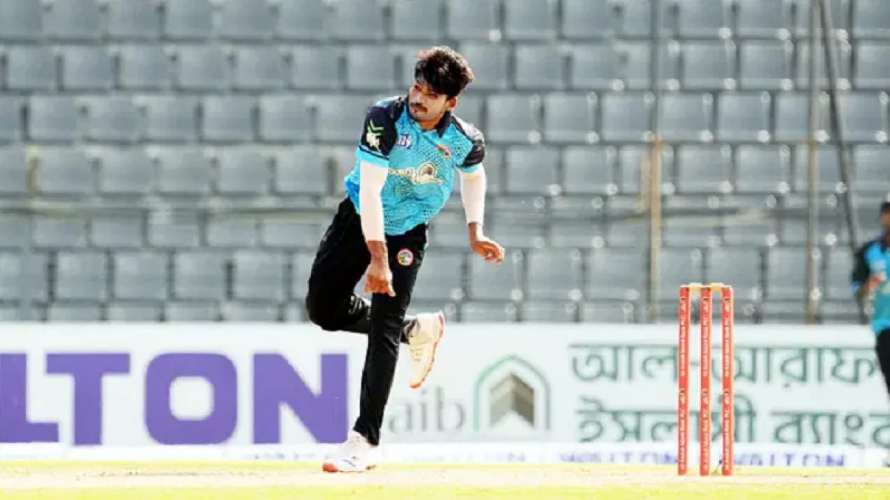 বলে-ব্যাটে অনন্য শান্ত, জিশানের ৫ ছক্কা