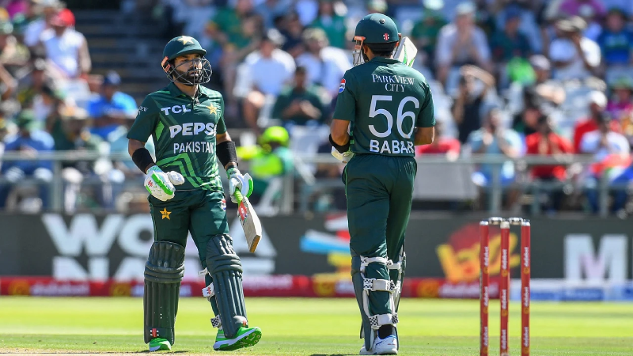 বাবরের রানে ফেরার দিনে বিধ্বংসী কামরান, সিরিজ পাকিস্তানের