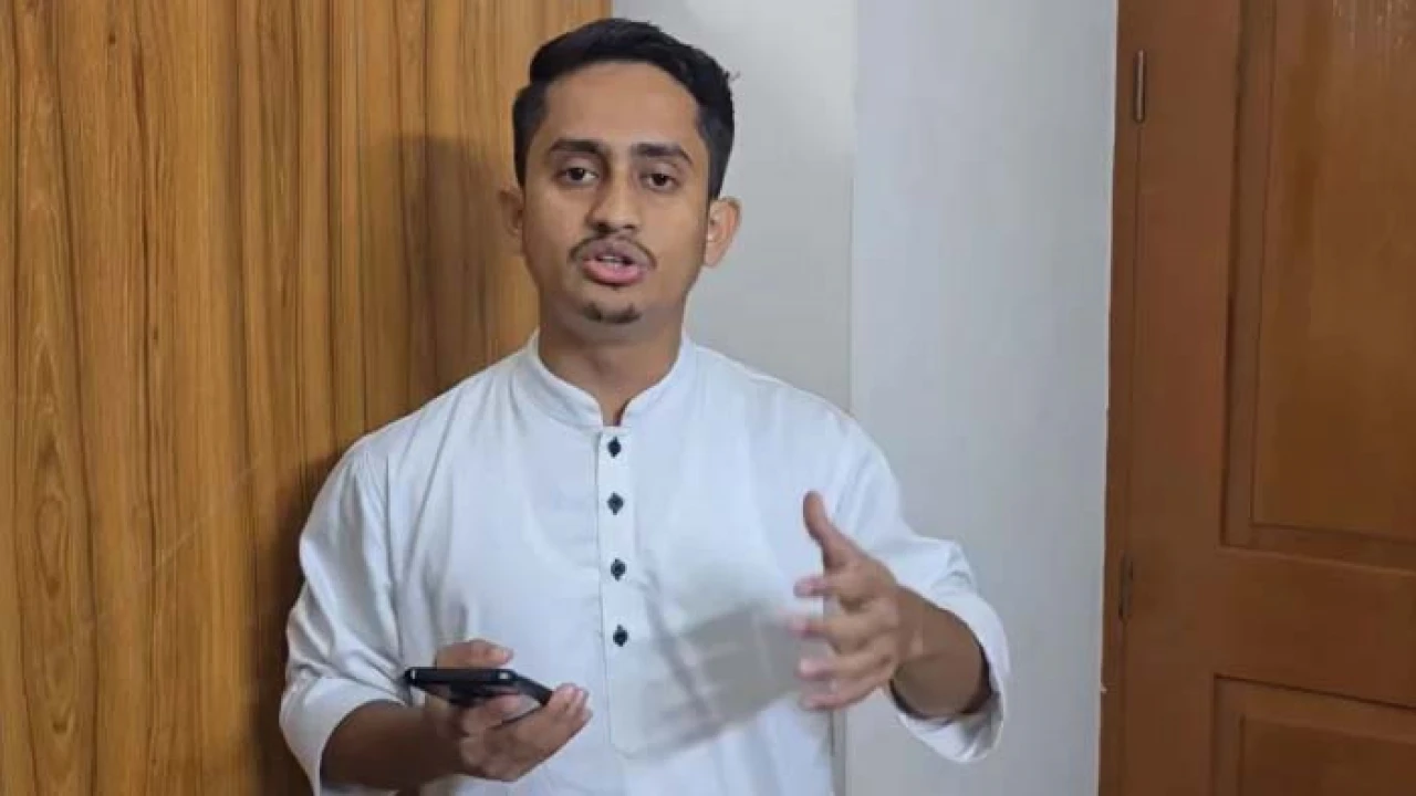 নিজের বক্তব্যের জন্য দুঃখ প্রকাশ করলেন সারজিস