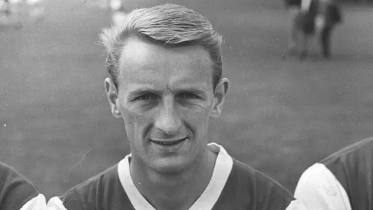 ইংল্যান্ডের বিশ্বকাপজয়ী দলের সদস্যের মৃত্যু