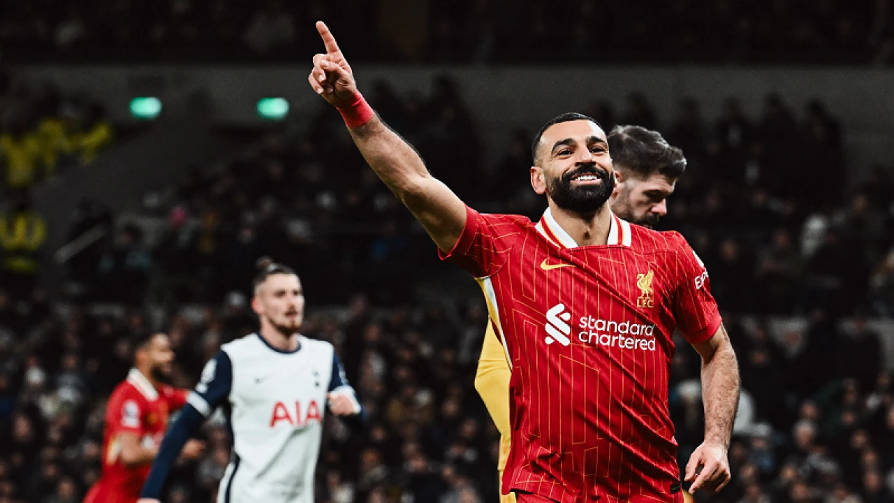 ৯ গোলের ম্যাচে হাসল লিভারপুল