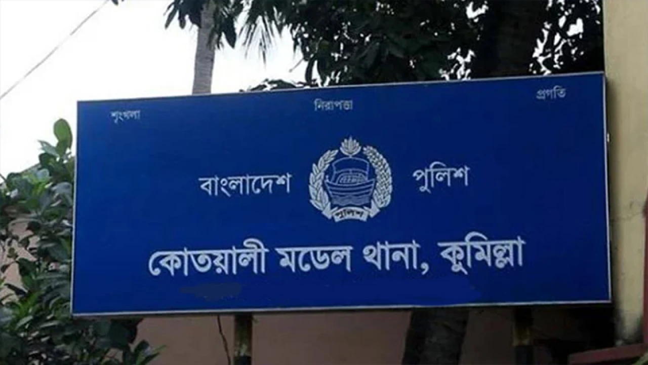 বৈদ্যুতিক খুঁটির সঙ্গে মোটরসাইকেলের ধাক্কা, ৩ জনের মৃত্যু