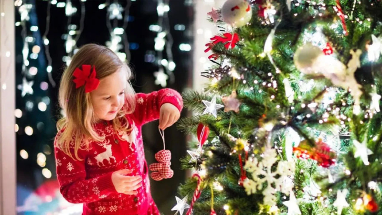 ঘরে বড়দিনের আমেজ ফুটিয়ে তুলবেন যেভাবে