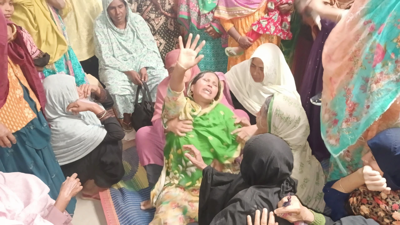 ‘সম্পদটা আমি হারাইয়া ফেললাম’