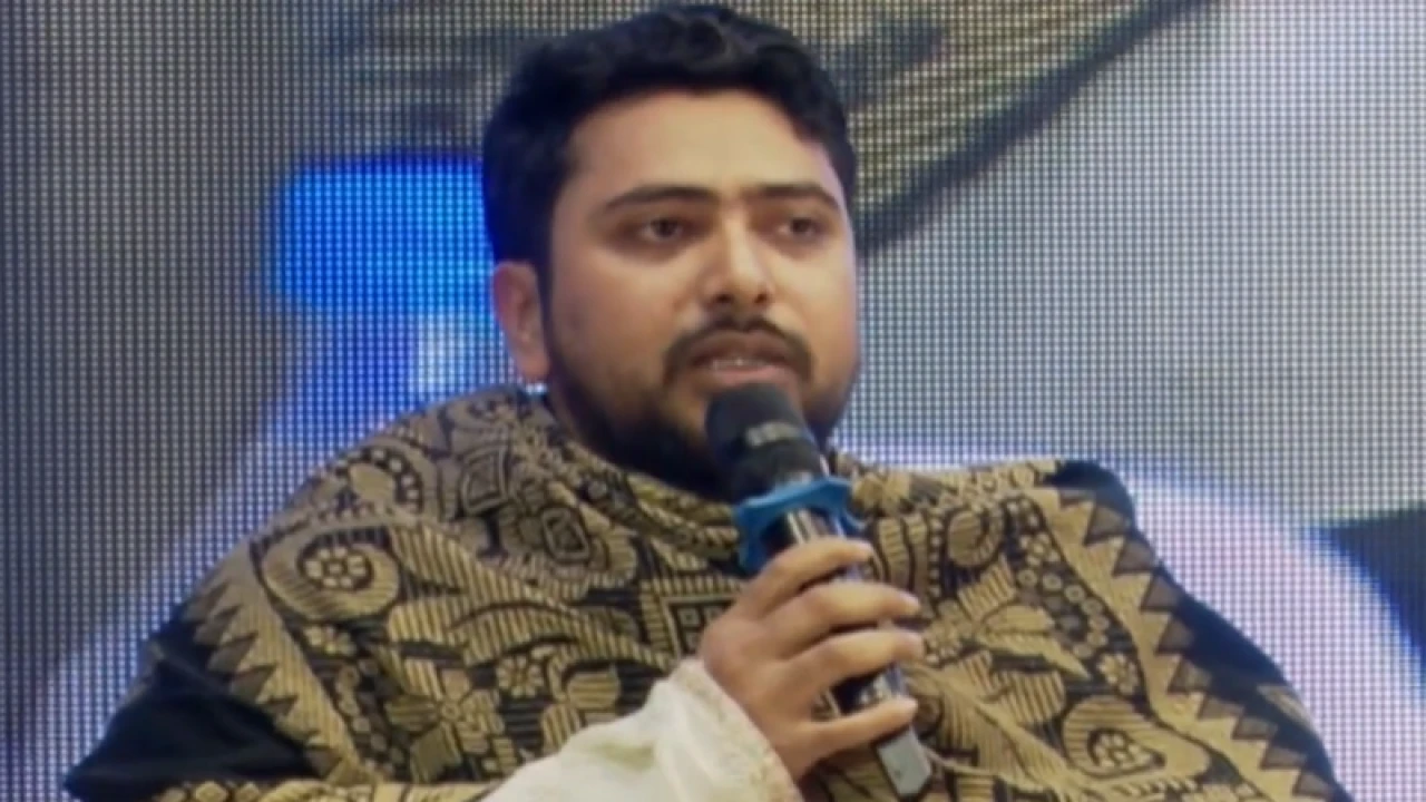 আমলাতন্ত্র নির্ভর করে ফ্যাসিজম প্রতিষ্ঠিত হয়েছে: তথ্য উপদেষ্টা 