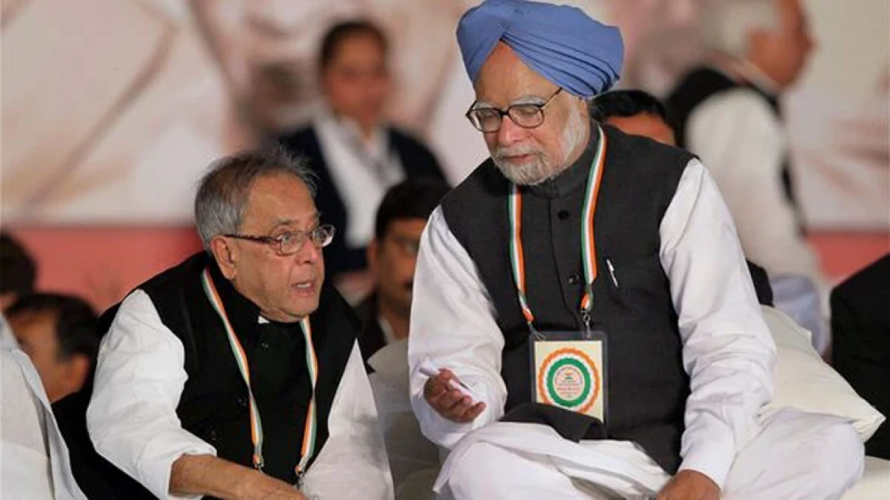 মনমোহন সিংয়ের মৃত্যুর পর কংগ্রেসের ভূমিকা নিয়ে প্রশ্ন প্রণবকন্যার