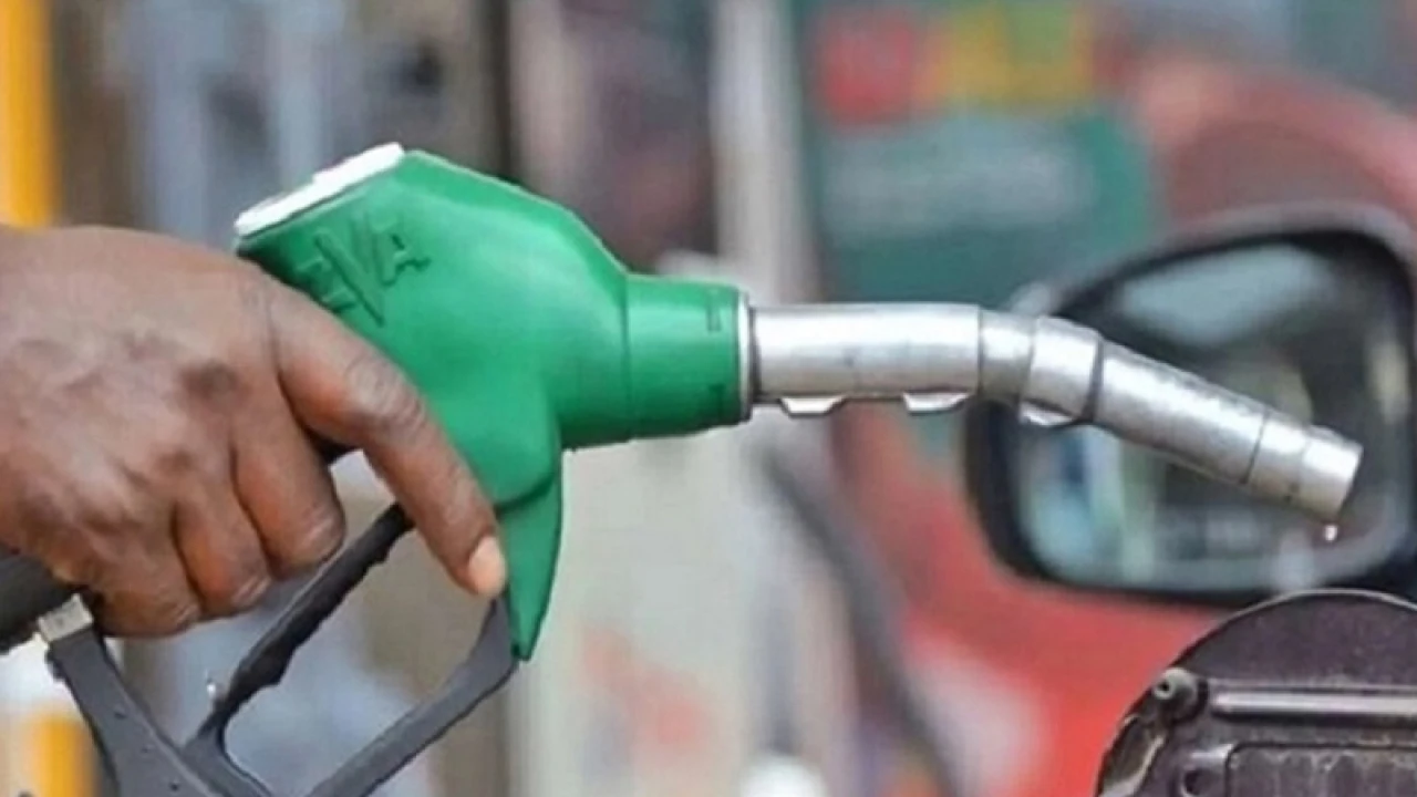 দাম কমল ডিজেল ও কেরোসিনের 