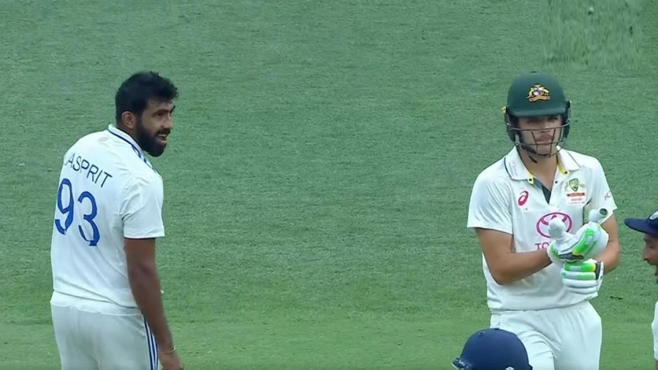 ভারতকে ‘কটাক্ষ’ করে কনস্টাসকে নিয়ে মুগ্ধতা কামিন্সের