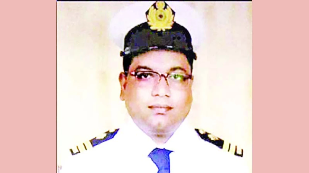 বিশাল ব্যবসা রাজস্ব কর্মকর্তা জালালের 