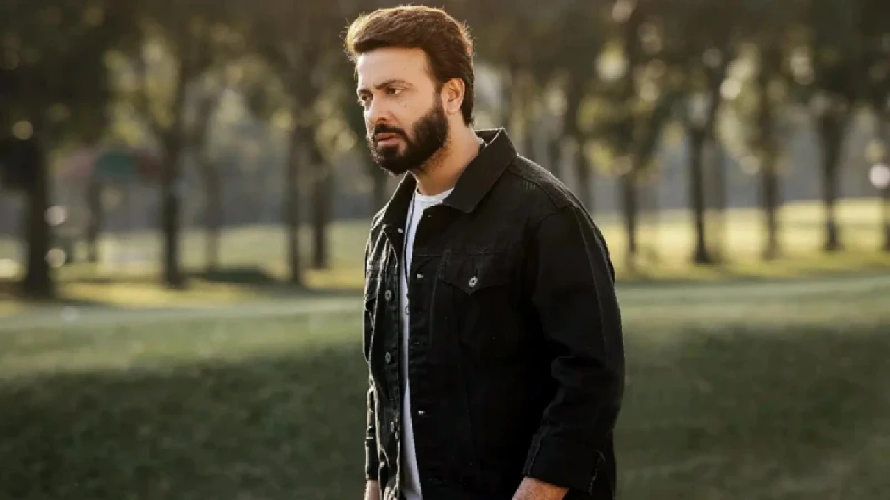 ‘বরবাদ’র জন্য দেশ ছাড়ছেন শাকিব খান