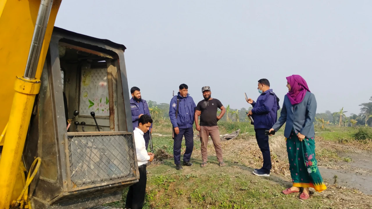 কৃষি জমির মাটি কাটার অপরাধে দুই মাসের জেল