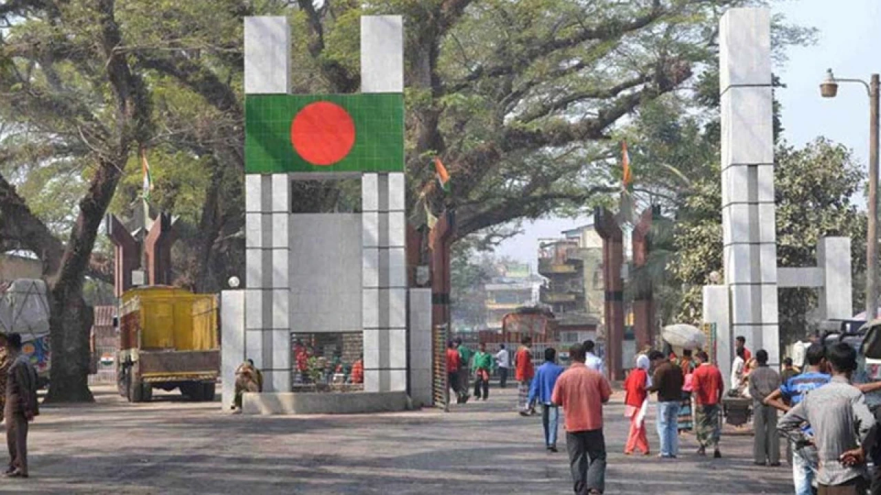 ১২ নারী-পুরুষ-শিশুকে বাংলাদেশে হস্তান্তর করেছে ভারতীয় পুলিশ