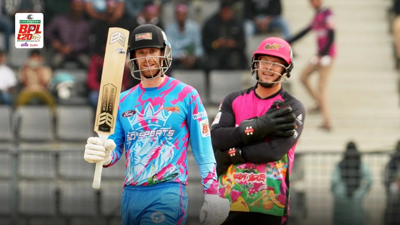 তিন বিদেশির ব্যাটে চিটাগংয়ের রানের পাহাড়