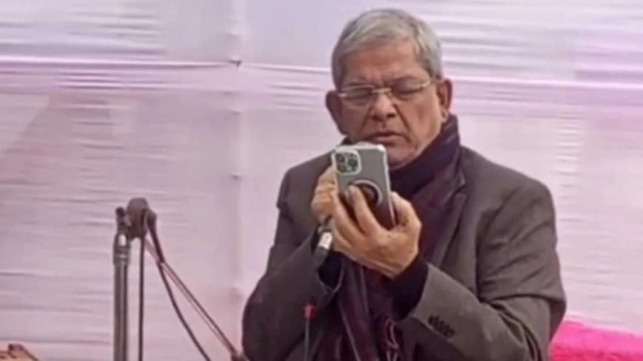 শৈশবের বন্ধুদের রবি ঠাকুরের কবিতা আবৃত্তি করে শোনালেন ফখরুল